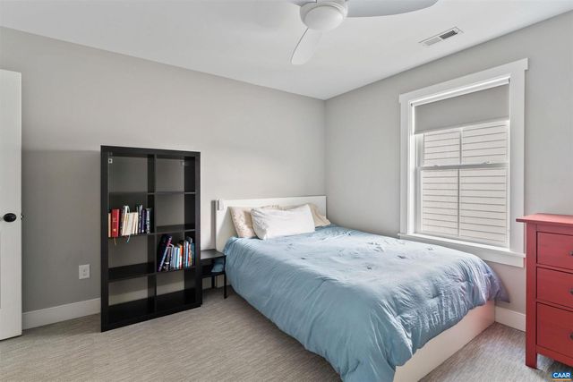 3090 GLEN VALLEY DR, Crozet, VA 22932