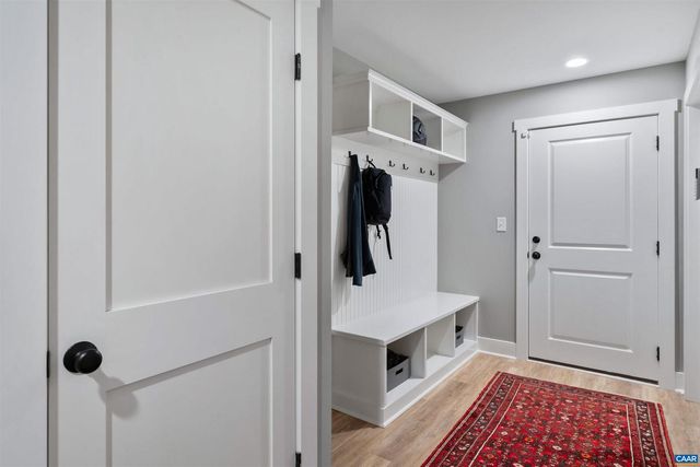 3090 GLEN VALLEY DR, Crozet, VA 22932