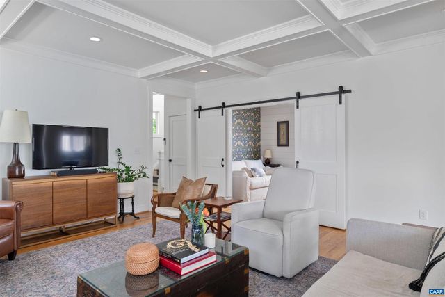 3090 GLEN VALLEY DR, Crozet, VA 22932