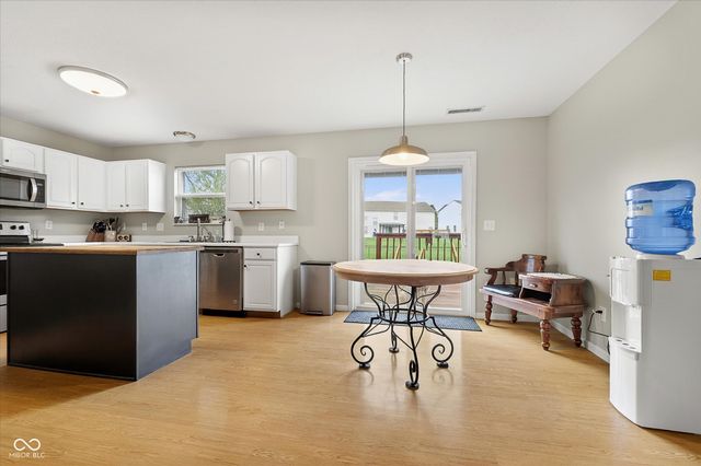 1810 Salina Drive, Avon, IN 46123