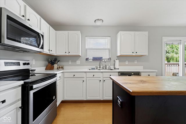 1810 Salina Drive, Avon, IN 46123
