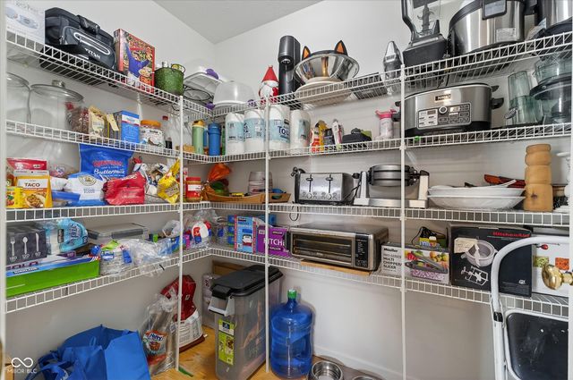 1810 Salina Drive, Avon, IN 46123