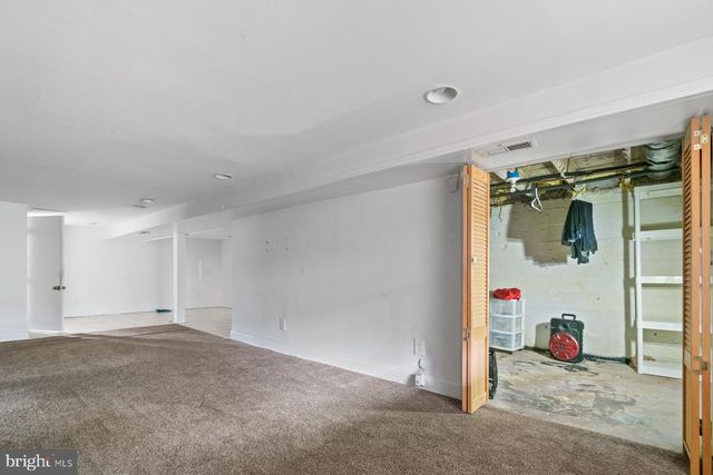 1816 CHILTON ST, Baltimore, MD 21218