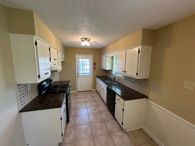 6224 SKYLIGHT DR, Bartlett, TN 38135