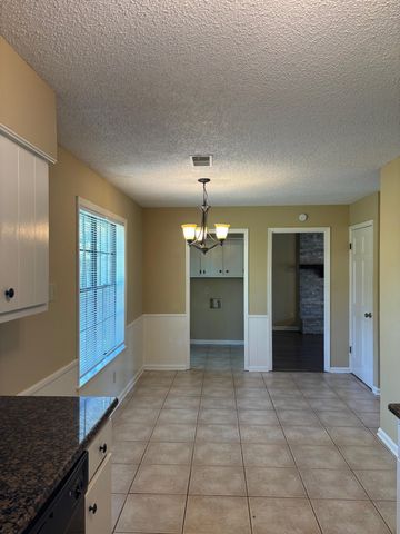 6224 SKYLIGHT DR, Bartlett, TN 38135