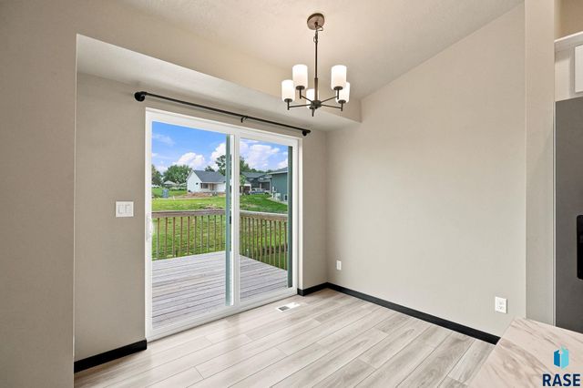 6729 W Viola Ct Court, Sioux Falls, SD 57106