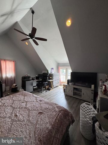 1017 LAWRENCE AVENUE, Darby, PA 19023