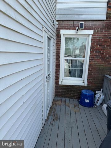 1017 LAWRENCE AVENUE, Darby, PA 19023