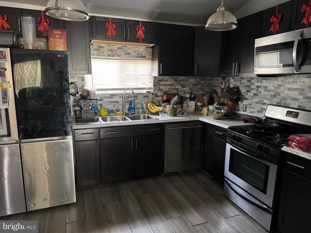 1017 LAWRENCE AVENUE, Darby, PA 19023
