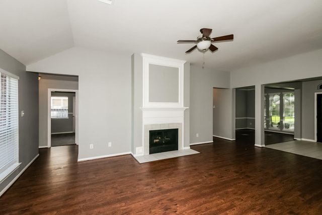 1107 Ellcreek Court, Sugar Land, TX 77479