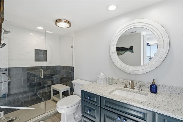 17 Bluebill AVE 1101, Naples, FL 34108