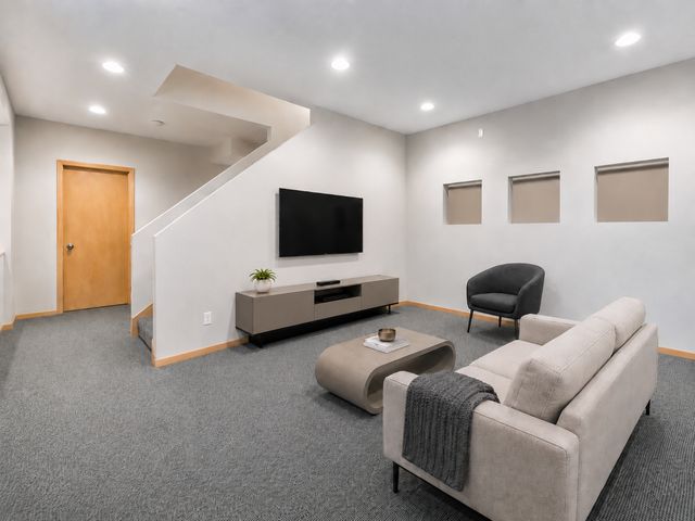 4730 Goldenrod Lane N, Plymouth, MN 55442