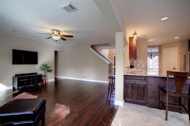 142 Russet Grove Circle, The Woodlands, TX 77384