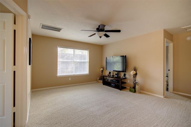 142 Russet Grove Circle, The Woodlands, TX 77384