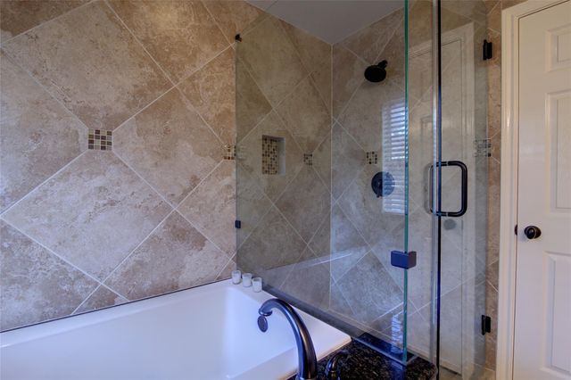 142 Russet Grove Circle, The Woodlands, TX 77384