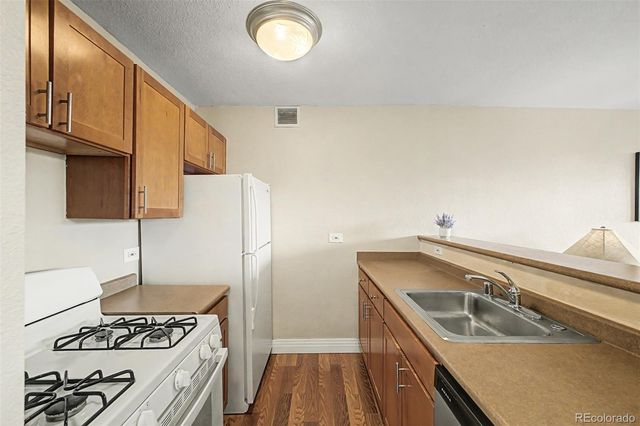 1196 N Grant Street 407, Denver, CO 80203