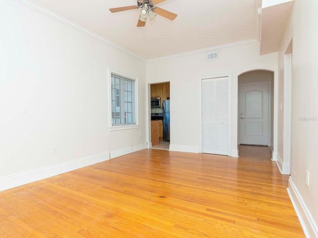 2117 W DEKLE AVENUE F1, Tampa, FL 33606