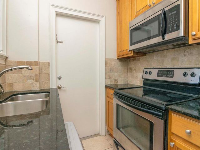 2117 W DEKLE AVENUE F1, Tampa, FL 33606