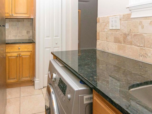 2117 W DEKLE AVENUE F1, Tampa, FL 33606