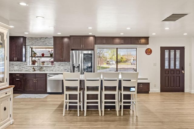 5108 Laurelview Ave, Carmichael, CA 95608