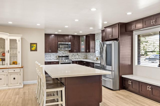 5108 Laurelview Ave, Carmichael, CA 95608