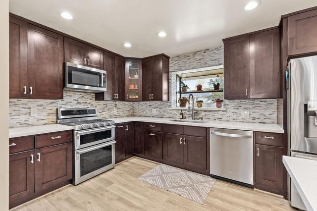 5108 Laurelview Ave, Carmichael, CA 95608