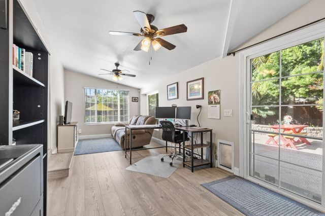 5108 Laurelview Ave, Carmichael, CA 95608