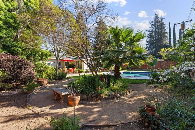 5108 Laurelview Ave, Carmichael, CA 95608