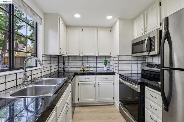 34671 Agree Ter, Fremont, CA 94555