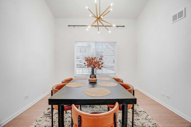 549 Ivory Lane, Bartlett, IL 60103