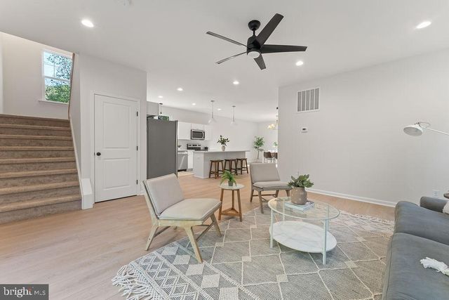 546 PADDOCK LN, Louisa, VA 23093