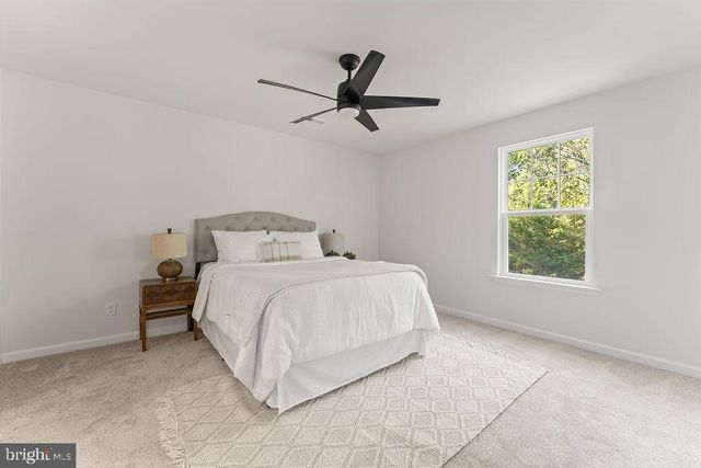 546 PADDOCK LN, Louisa, VA 23093