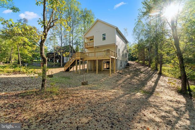 546 PADDOCK LN, Louisa, VA 23093