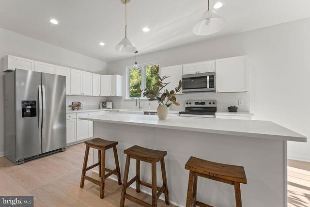 546 PADDOCK LN, Louisa, VA 23093