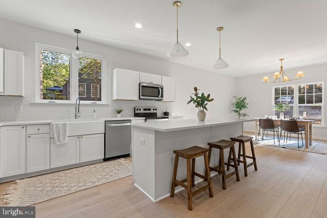 546 PADDOCK LN, Louisa, VA 23093