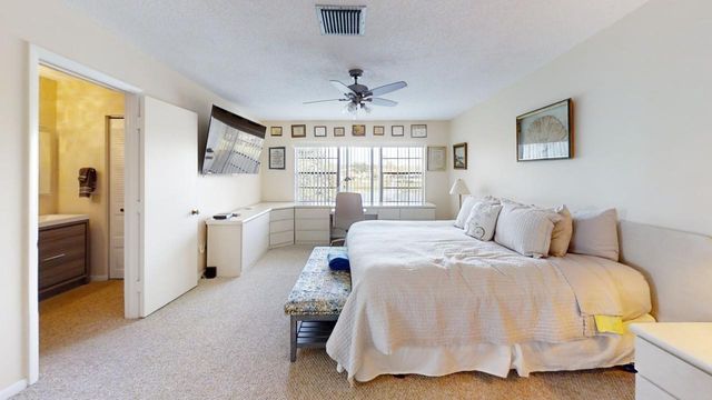 8460 Casa Del Lago E, Boca Raton, FL 33433