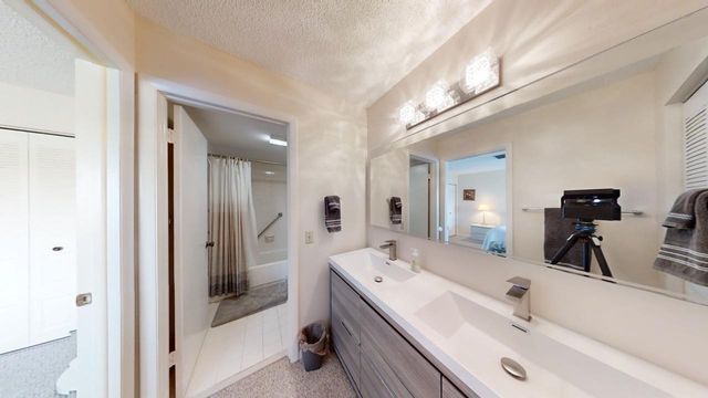 8460 Casa Del Lago E, Boca Raton, FL 33433