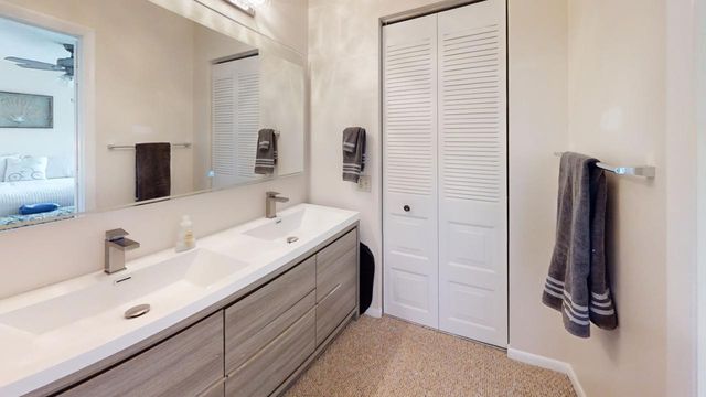 8460 Casa Del Lago E, Boca Raton, FL 33433