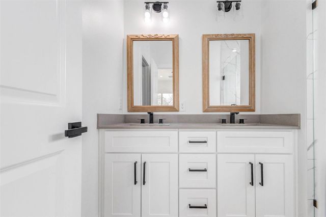 5912 Mayle Street B, Houston, TX 77016