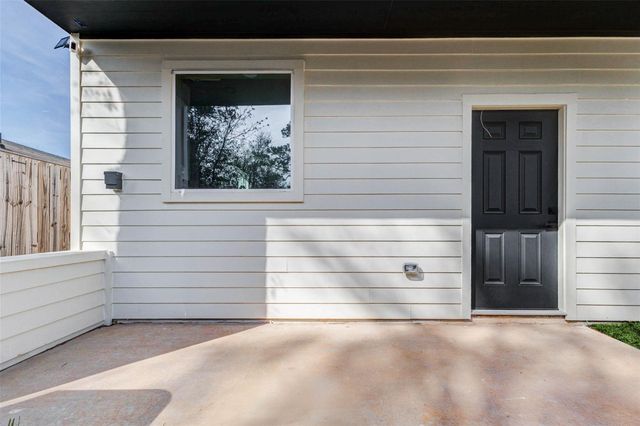 5912 Mayle Street B, Houston, TX 77016