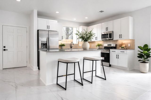 5912 Mayle Street B, Houston, TX 77016