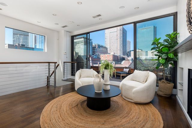234 W Newton PH, Boston, MA 02116