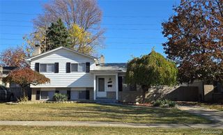 33828 Stonewood Drive, Sterling Heights, MI 48312