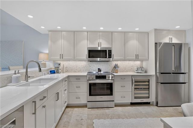 6350 Pelican Bay BLVD B206, Naples, FL 34108