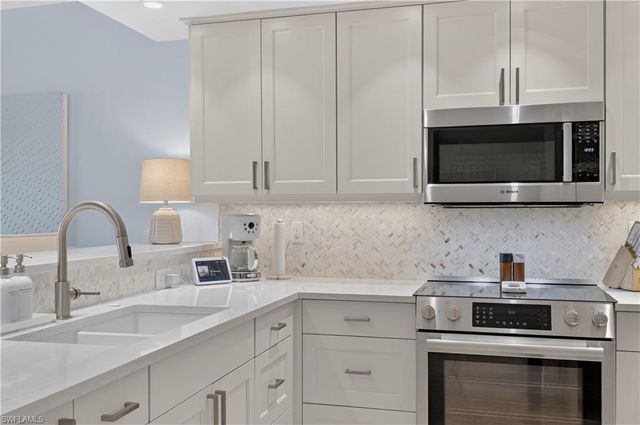 6350 Pelican Bay BLVD B206, Naples, FL 34108