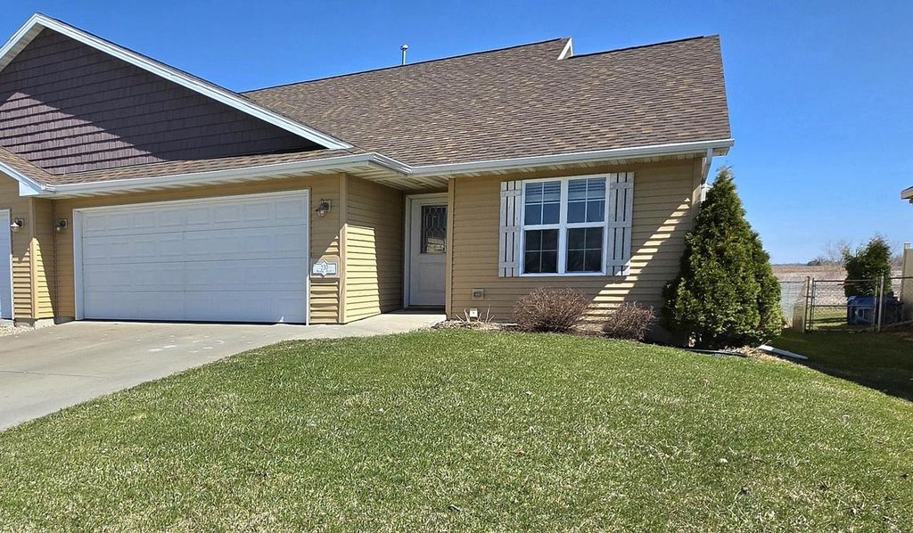 230 BROOKE DRIVE, Omro, WI 54963