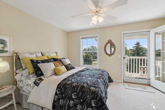 216 Beachwalk Trail, Luna Pier, MI 48157
