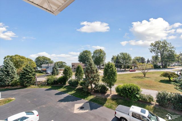 216 Beachwalk Trail, Luna Pier, MI 48157