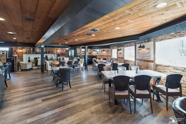 216 Beachwalk Trail, Luna Pier, MI 48157