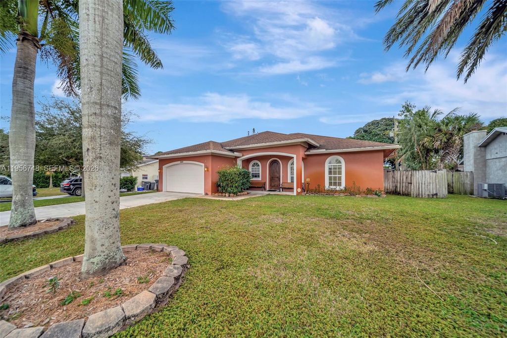 3540 Genevra Ave, Boynton Beach, FL 33436